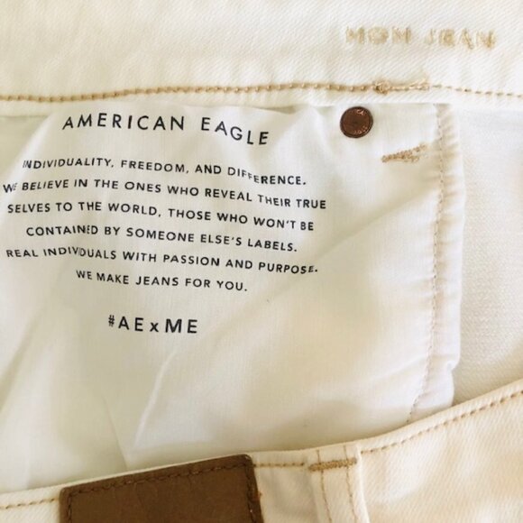 American Eagle Womens Plus White Distressed Mom Jeans Size 24 - Picture 9 of 10